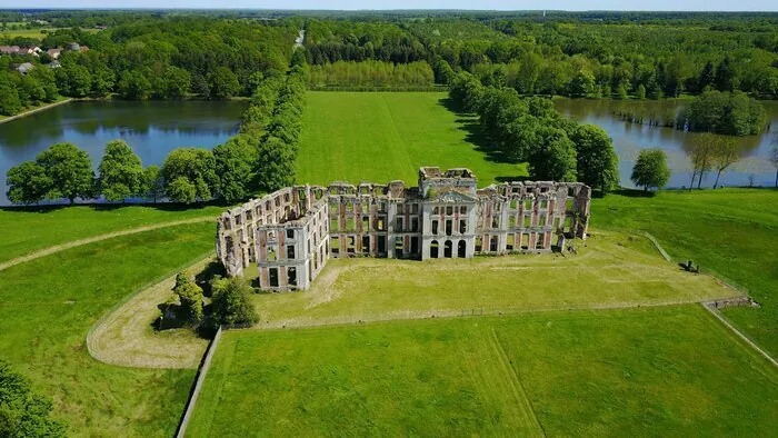 Visite théâtralisée du domaine Domaine de La Ferté-Vidame - Château et Parc La Ferté-Vidame