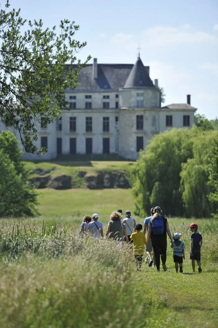 Balade historique et paysagère au cœur du domaine Domaine départemental de Méréville Le Mérévillois