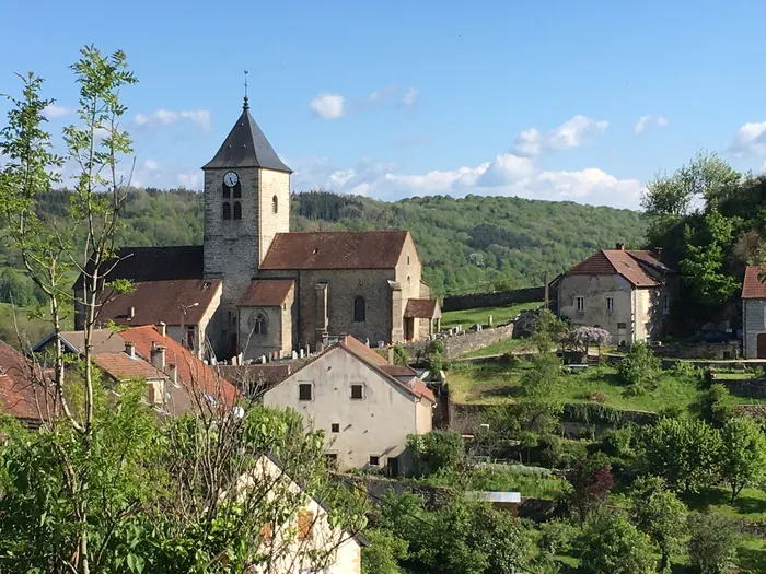 Visites guidées de l'église de Saint-Laurent-la-Roche Église de Saint-Laurent-la-Roche Saint-Laurent-la-Roche