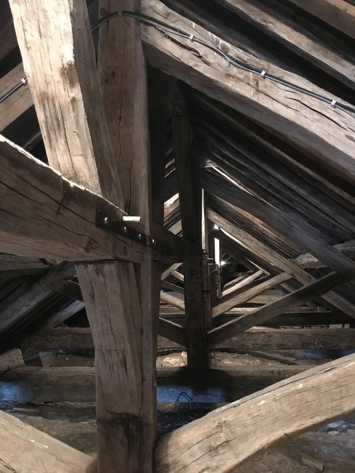 Visite de la charpente et du mécanisme de l’horloge de l'église de la Nativité de Notre-Dame Église Notre-Dame de Villon Villon