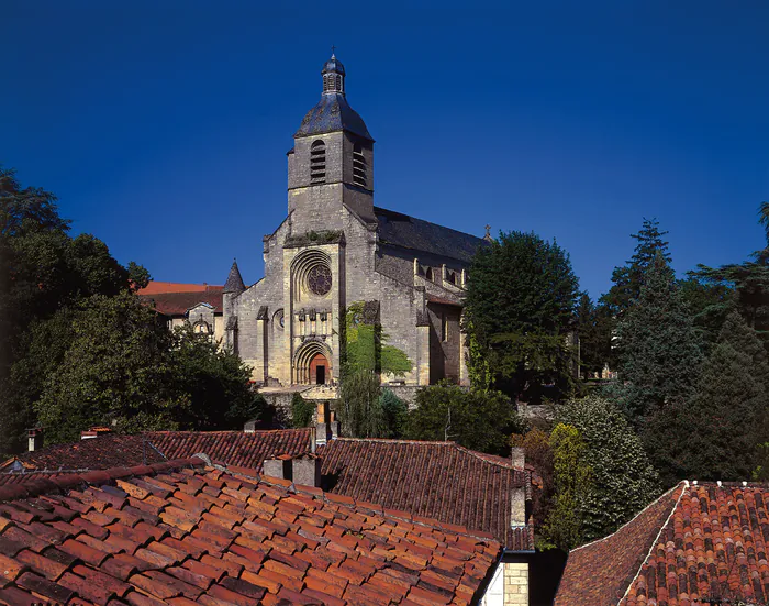 À la découverte de l'église Notre-Dame-du-Puy Église Notre-Dame-du-Puy Figeac