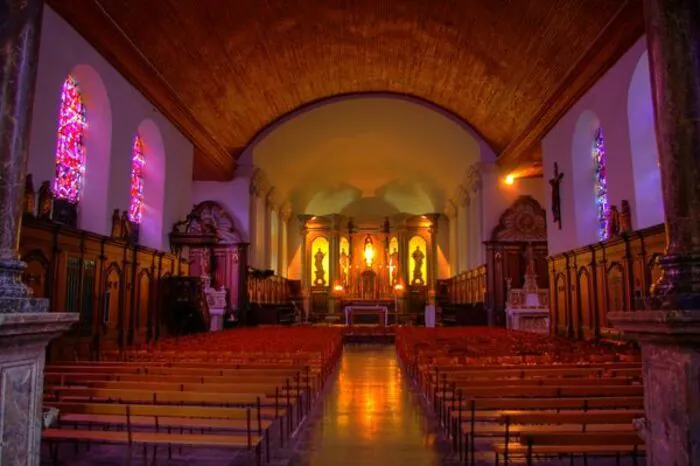 Retournez dans le passé lors de la visite guidée d'une église Eglise Notre-Dame Givet