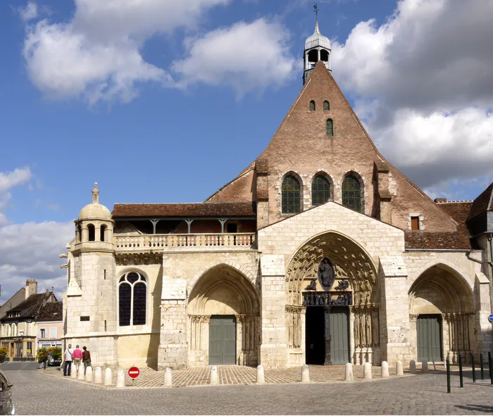 Visite libre de l'église Saint-Ayoul Église Saint-Ayoul Provins