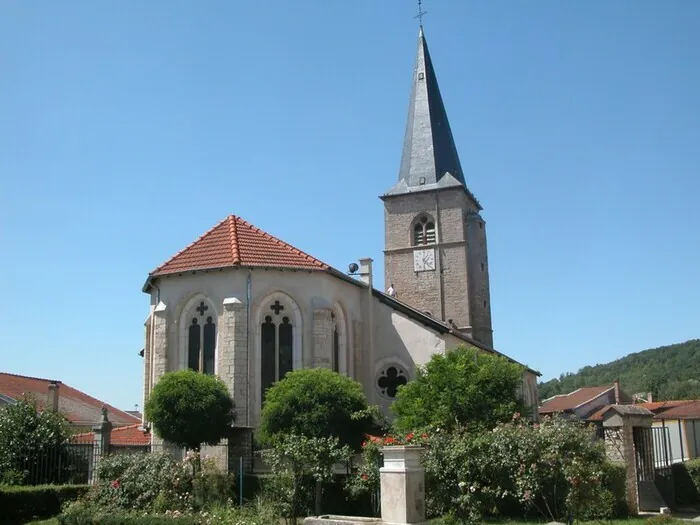 Découvrez une église du XIXe et son saint Christophe mesurant 2