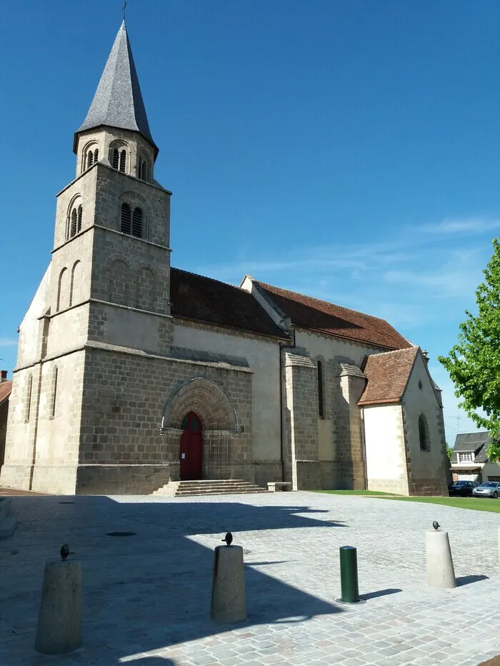 Visite de l'église Église Saint-Denis Saint-Denis-de-Jouhet