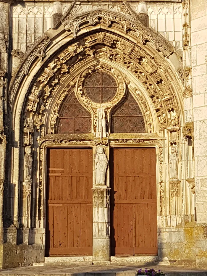 Visite libre de l'église Saint-Julien de Thury Église Saint-Julien Thury