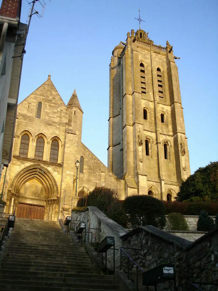 Visite de l'église Saint-Laurent de Beaumont-sur-Oise Église Saint-Laurent de Beaumont-sur-Oise Beaumont-sur-Oise