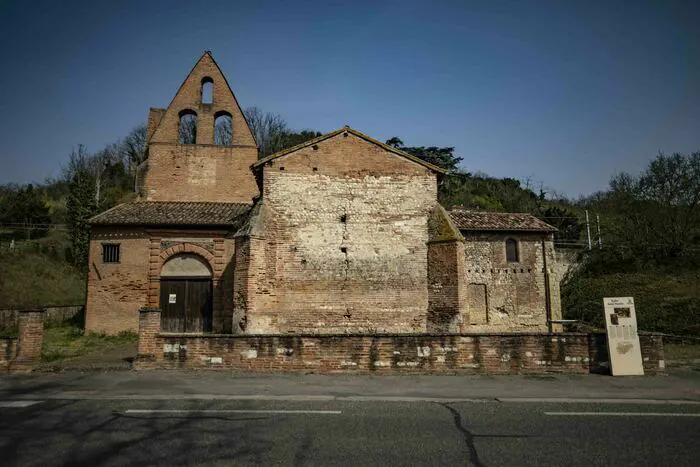 Les bains gallo-romains de Saint-Martin Église Saint-Martin Moissac