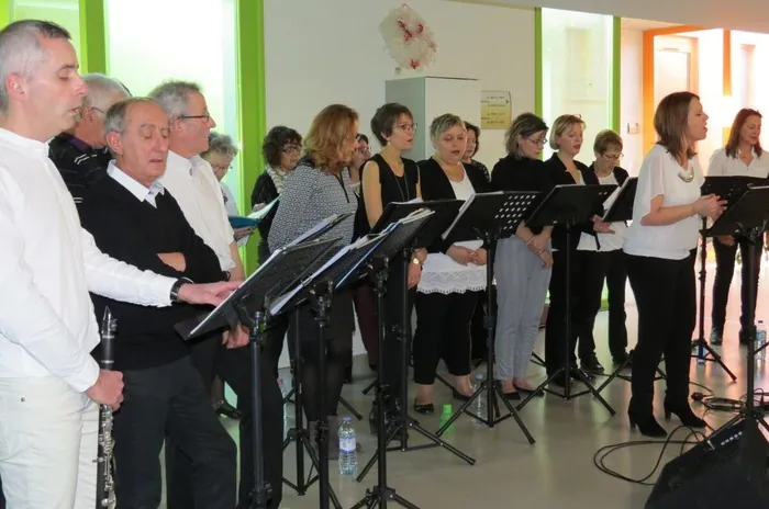 Concert d'une chorale dans une église Église Saint-Martin Ville-sur-Illon