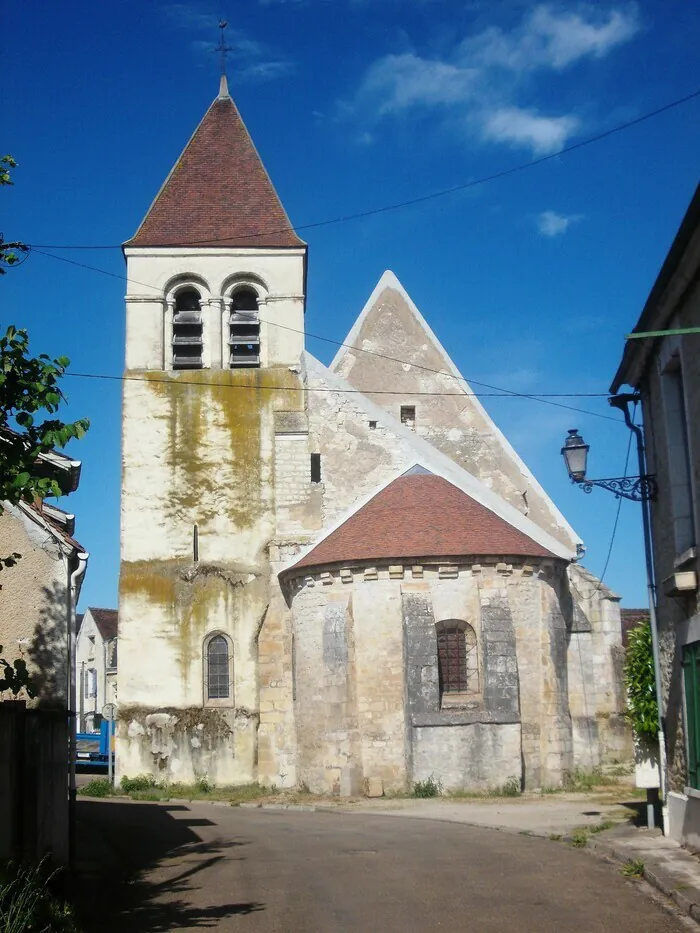 Visite de l'église de Saint-Nizier Église Saint-Nizier d'Accolay Deux Rivières