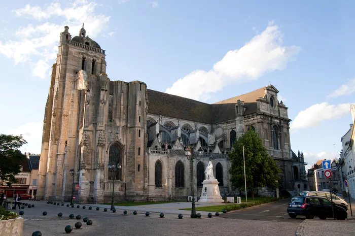 Visite libre Église Saint-Pierre Dreux