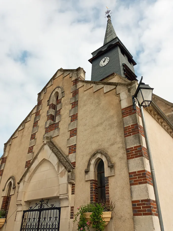 Visite libre de l’église Sainte-Croix de Bassou et exposition de cartes postales anciennes Église Sainte-Croix Bassou