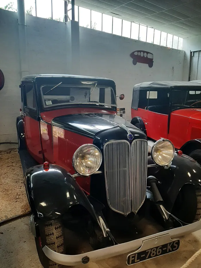 Balade historique en voiture d'époque Espace Jean Moulin Castelsarrasin