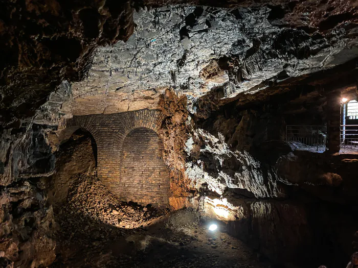 Visite de la grotte de Cravanche Grotte de Cravanche Cravanche