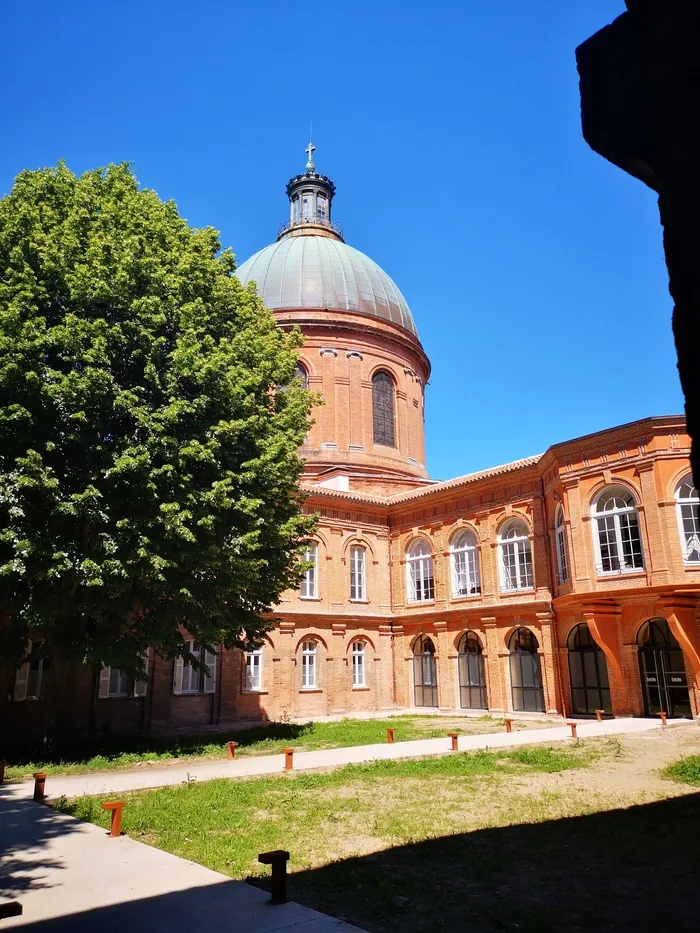 Visite commentée de l'hôpital Saint-Joseph de La Grave Hôpital Saint-Joseph de la Grave Toulouse