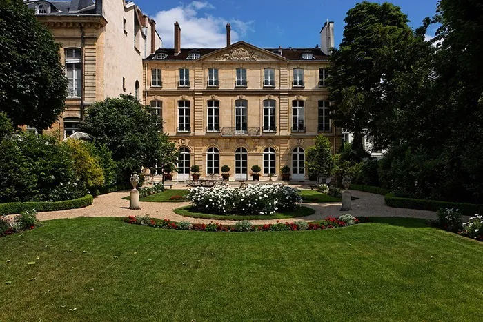 Visite libre de l'Hôtel d'Avaray