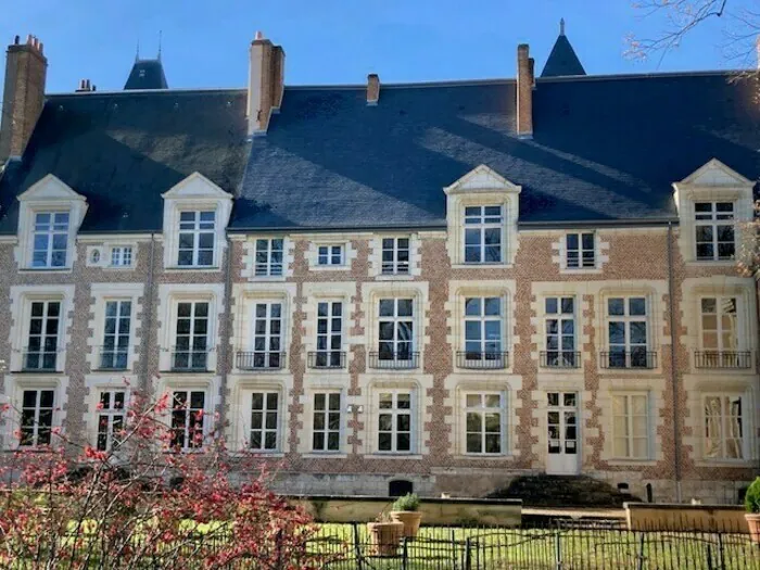 Visite guidée du tribunal Hôtel de la Vieille Intendance - Tribunal Administratif Orléans