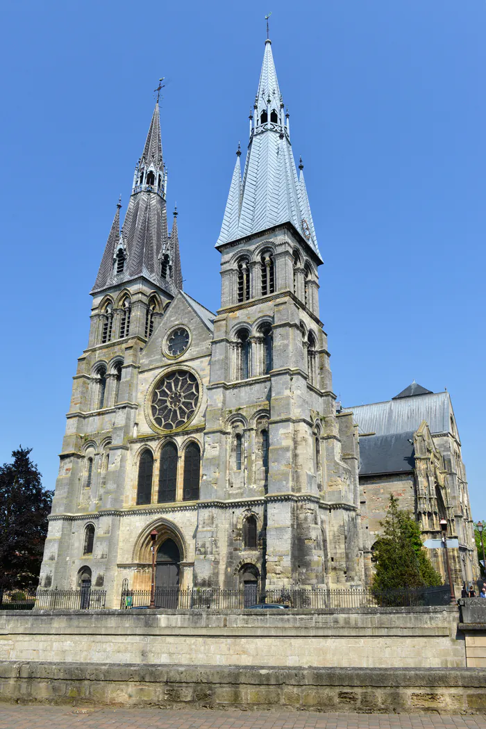 Découvrez les secrets d'une ville et de ses monuments Hôtel de Ville Châlons-en-Champagne