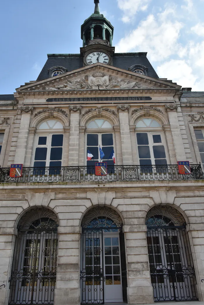 Visite commentée d'un hôtel de ville du XVIIIe siècle Hôtel de ville Chaumont