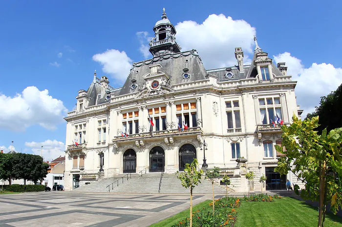 JEP 2024- visite libre de l'Hôtel de Ville de Vichy - diaporama en continu Hôtel de Ville de Vichy Vichy