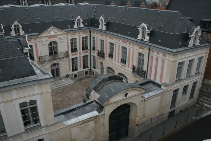 Visite de la chambre régionale des comptes Hauts-de-France Hotel Dubois de Fosseux (Chambre Régionale des Comptes) Arras