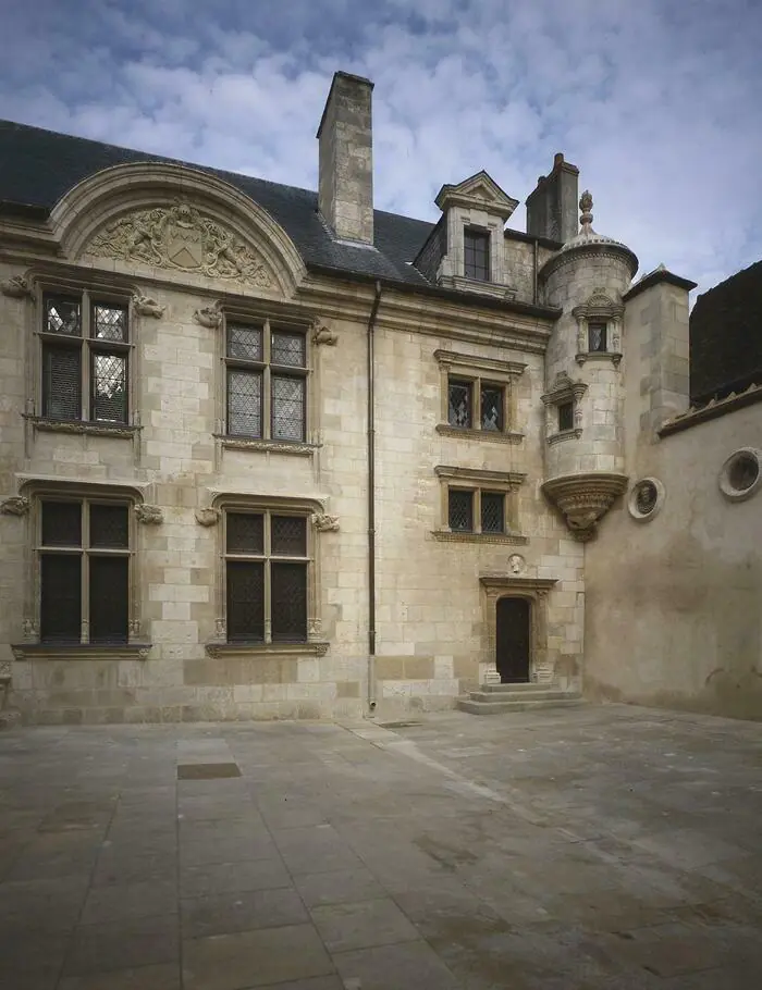 Visite du chantier de restauration de l'hôtel Lallemant Hôtel Lallemant Bourges