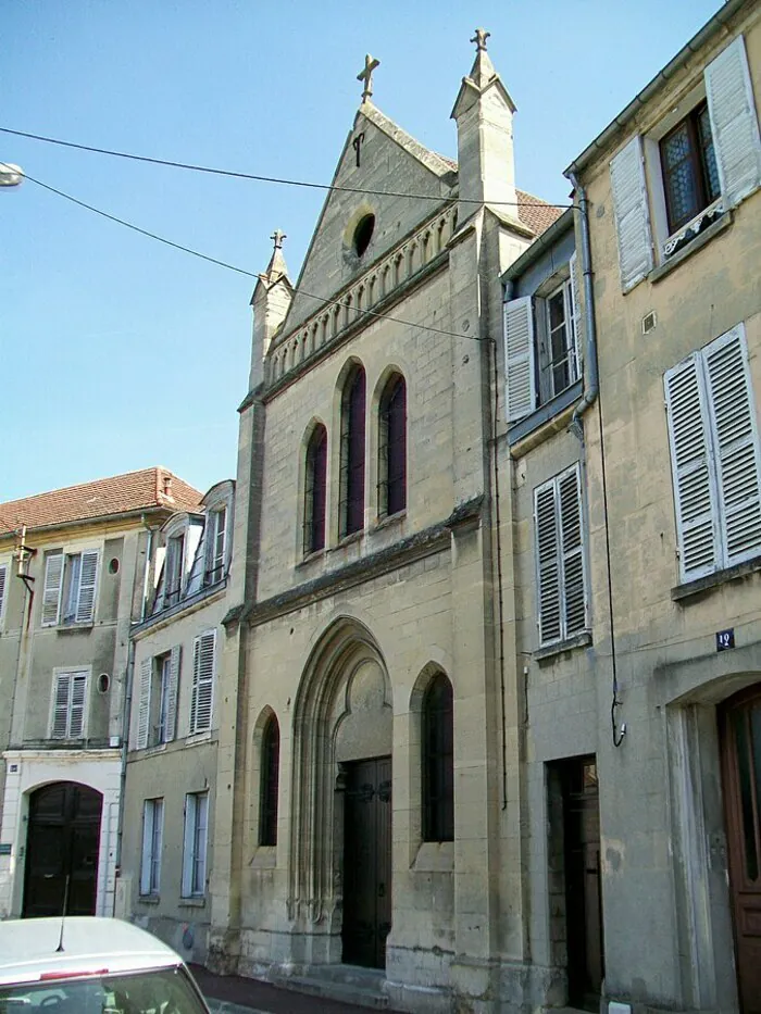 Visite de la chapelle de l'institution Jeanne d'Arc Institution Jeanne d'Arc Beaumont-sur-Oise