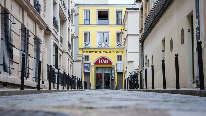 Conférence sur l'histoire sourde avec Yann Cantin International Visual Théâtre Paris