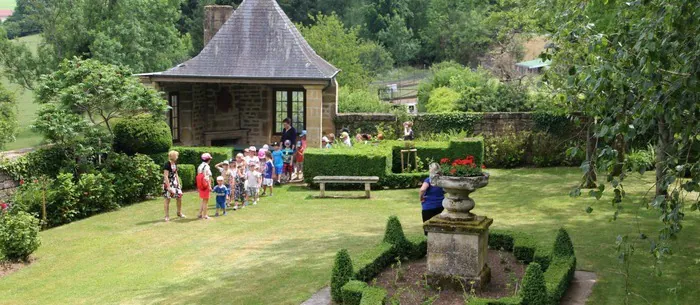 Parcourez un jardin médiéval Jardin des temps Marville