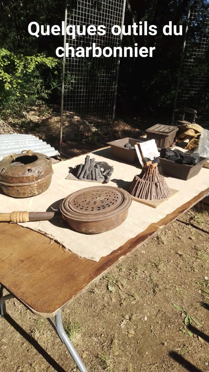 Exposition : « Les outils du charbonnier » Jardins ethnobotaniques de la Gardie Rousson