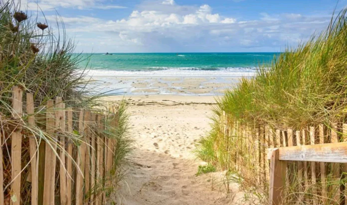 la petite plage marie helene prouteau