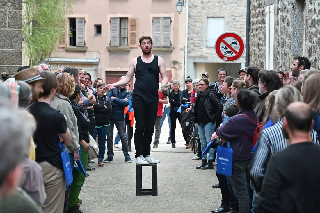 le pédé compagnie jeanine machine