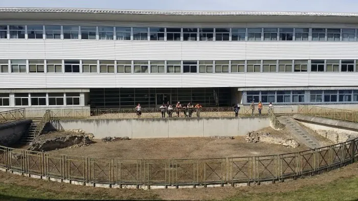 Visite de l'amphithéâtre gallo-romain Lycée Galois Beaumont-sur-Oise