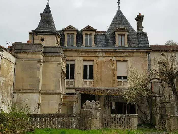 Venez découvrir une tour d'escalier du XVIe siècle Maison du cœur historique Saint-Mihiel