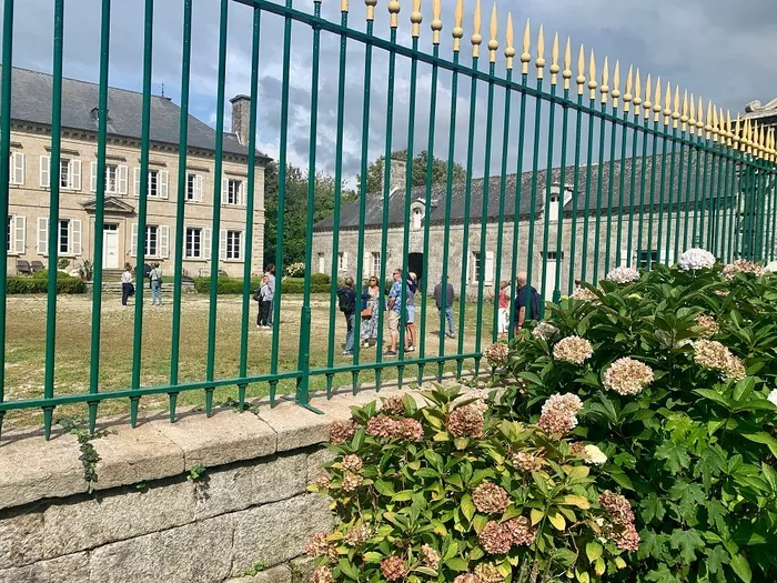 Un manoir datant de la Restauration (1817-1820) Manoir de la Coudraie Tréméoc