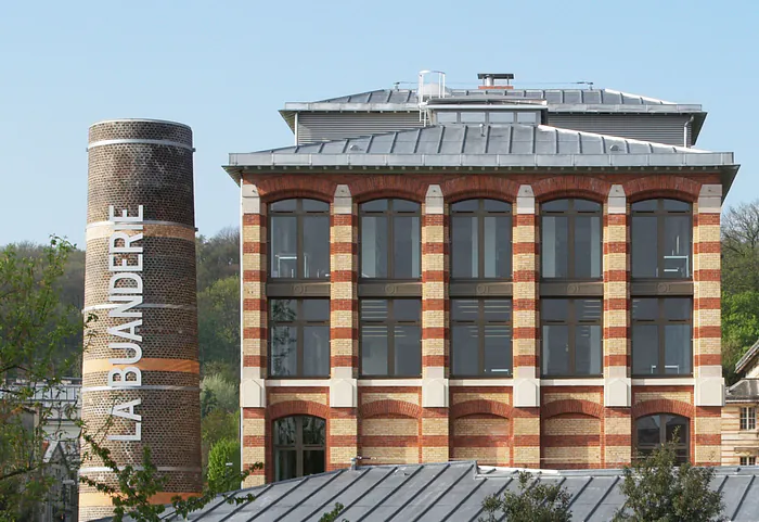 Visite guidée de la Buanderie Médiathèque de la Buanderie - Anne Capezzuoli Clamart