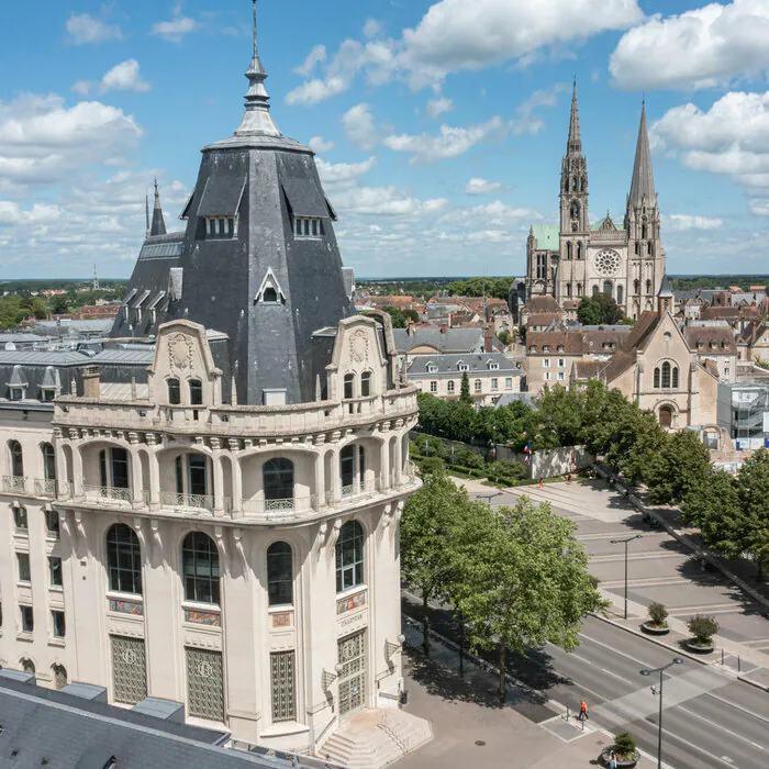 Visite libre de la méd'IAthèque Médiathèque l'Apostrophe Chartres