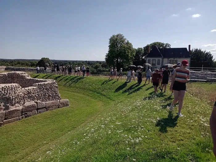 Visite guidée de la forteresse antique Musée archéologique départemental Jublains