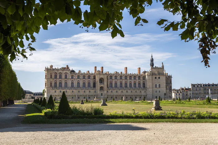 Un musée dans un château Musée d'archéologie nationale et domaine national de Saint-Germain-en-Laye Saint-Germain-en-Laye