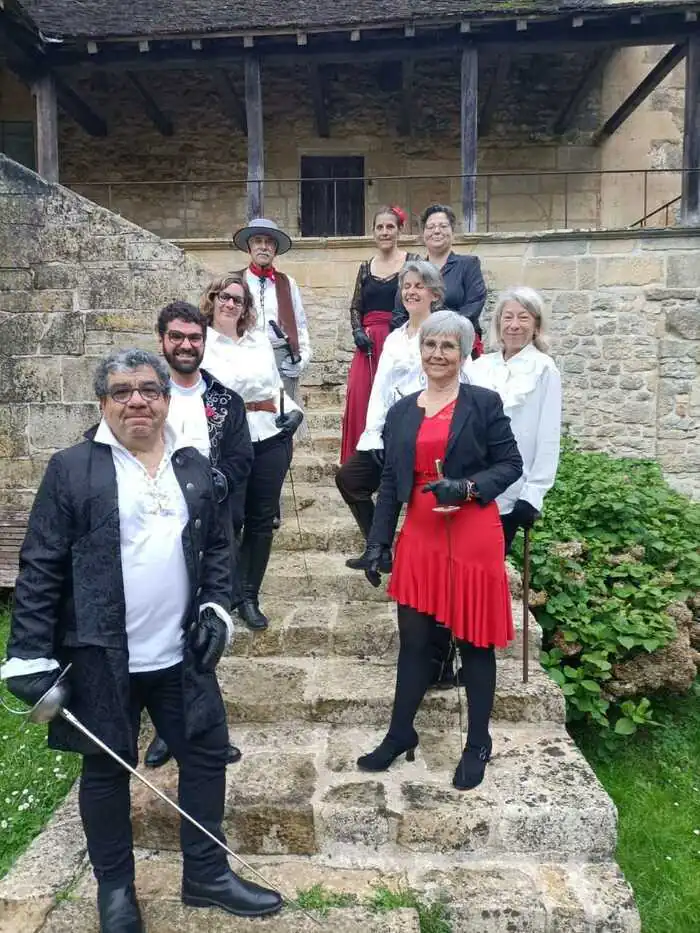 Démonstration d'épée artistique Musée d'art et d'archéologie du Périgord (Maap) Périgueux