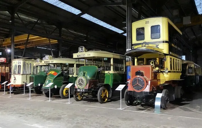 Visite du musée des Transports urbains Musée des transports urbains de France Chelles