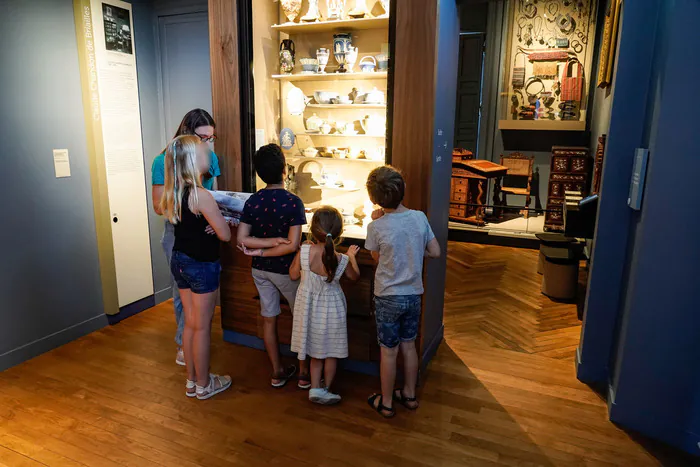 Visite famille "Destination musée" Musée du vin de Champagne et d'Archéologie régionale / Château Perrier Épernay