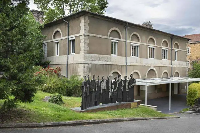 Visite du musée historique et du Centre d'art contemporain du Nouvel Institut Franco-Chinois Nouvel Institut Franco-Chinois Lyon