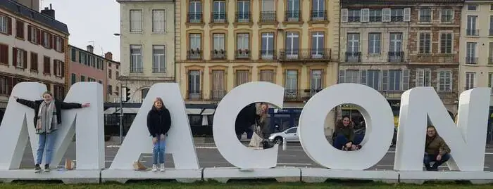 Visitez Mâcon en famille Office de tourisme Mâcon Sud Bourgogne Saint-Clément