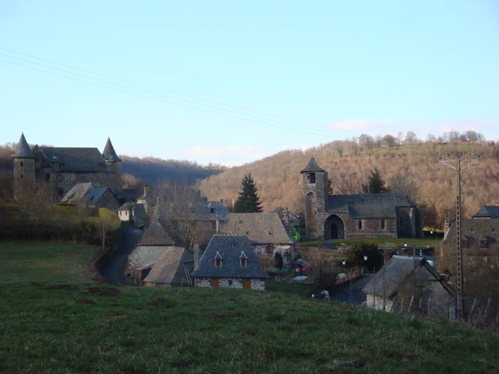 Visitez l'église d'Albinhac ! Parc du château d'Albinhac Brommat