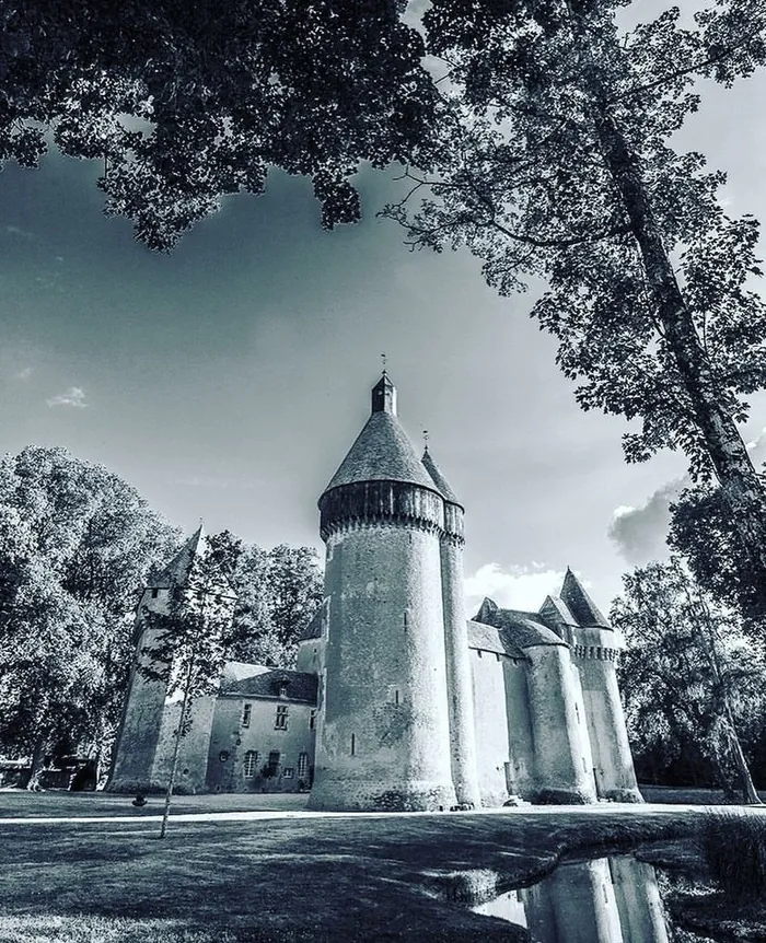 Visite libre des extérieurs Parc du château de La Motte-Feuilly La Motte-Feuilly