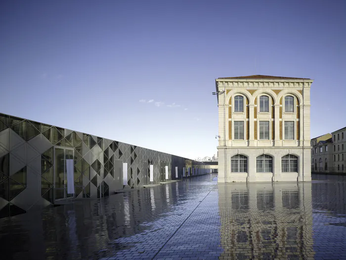 Le quartier Manufacture Cité du design vous ouvre ses portes ! Parvis de la cité du Design Saint-Étienne