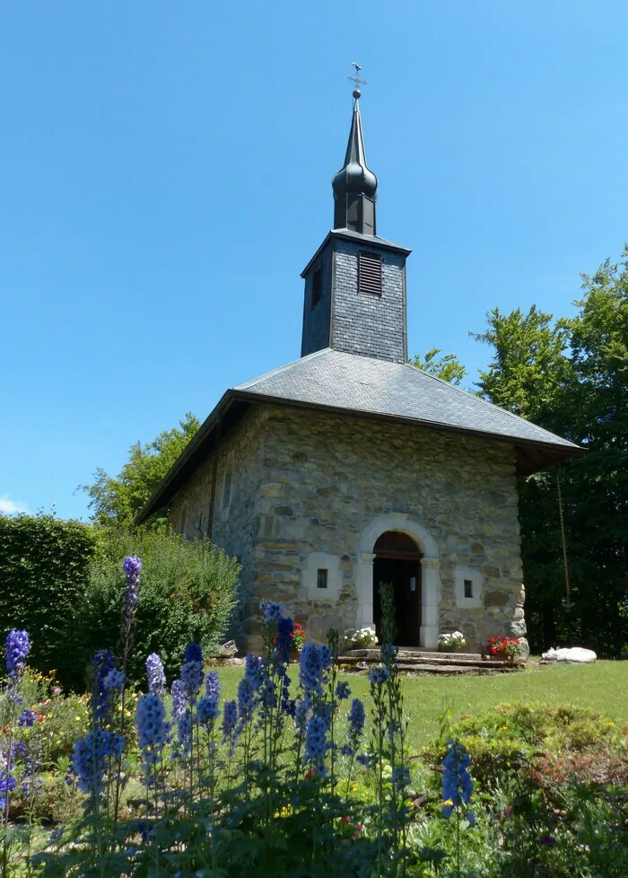 Les trois chapelles de Saint-Paul-en-Chablais Parvis de la mairie