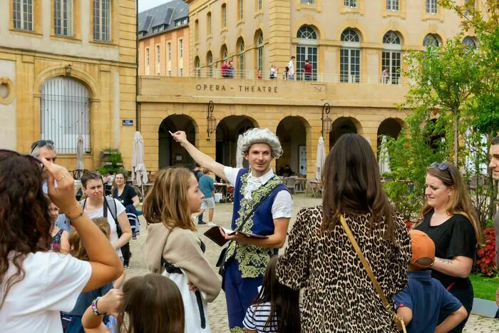 Jeu de piste « Le cadeau disparu de Louis XV » Place de la Comédie Metz