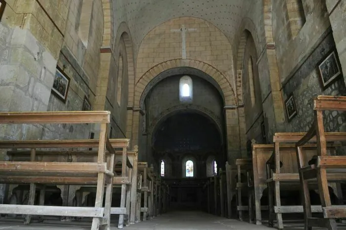 Visite et exposition à l'église de Cognat-Lyonne Place de l'église - Cognat-Lyonne Cognat-Lyonne